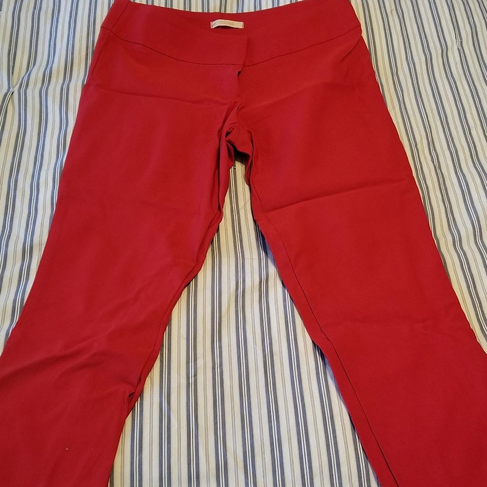 Forever 21 Red Cropped Pant - Size 4/6